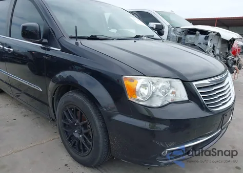 2016 Chrysler Town & Country Touring from USA, damaged, VIN 2C4RC1BG6GR148202